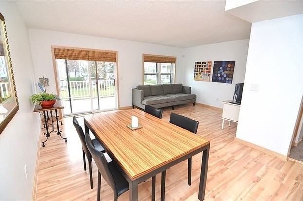 244 3rd Ave Ne - Photo 3 of 22