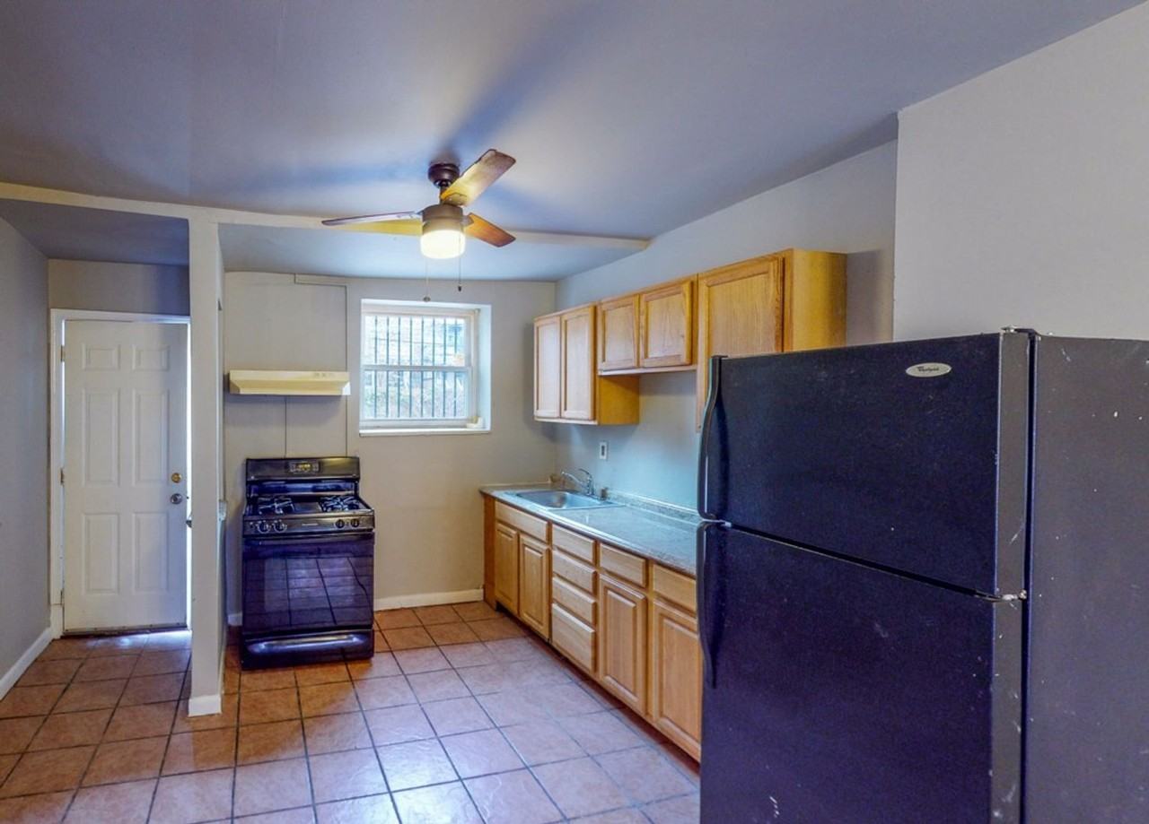 2425 Druid Hill Ave - Photo 3 of 14