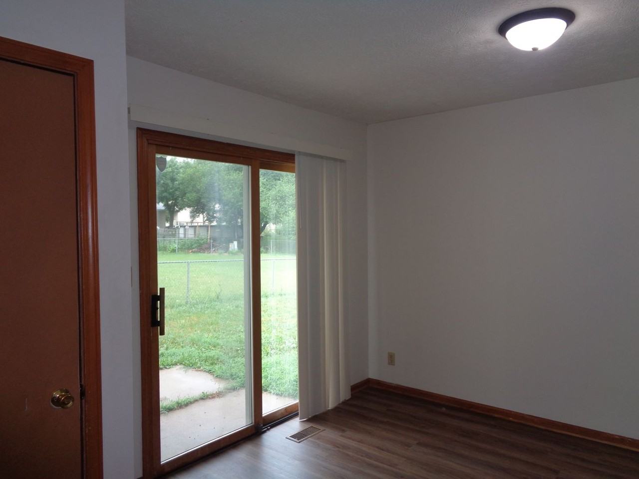 1618 W Mulberry St - Photo 3 of 14