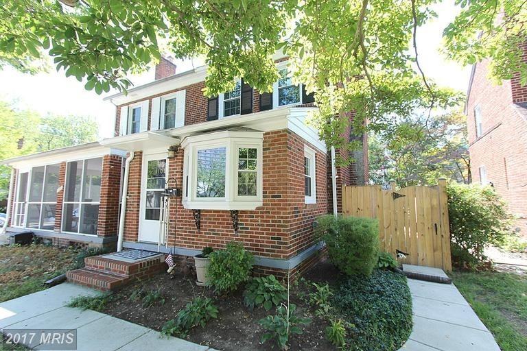 1102 16th St S - Photo 2 of 23