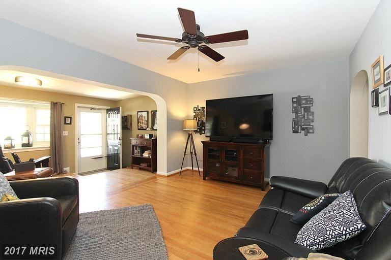 1102 16th St S - Photo 3 of 23