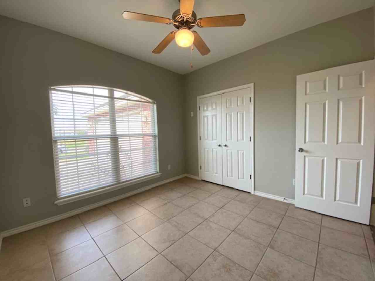8226 Excalibur Rd - Photo 3 of 36