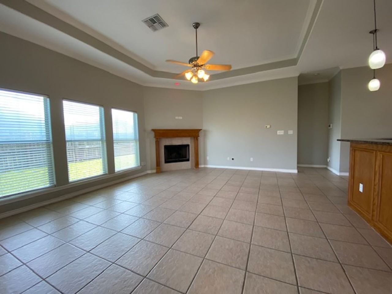 8226 Excalibur Rd - Photo 4 of 36