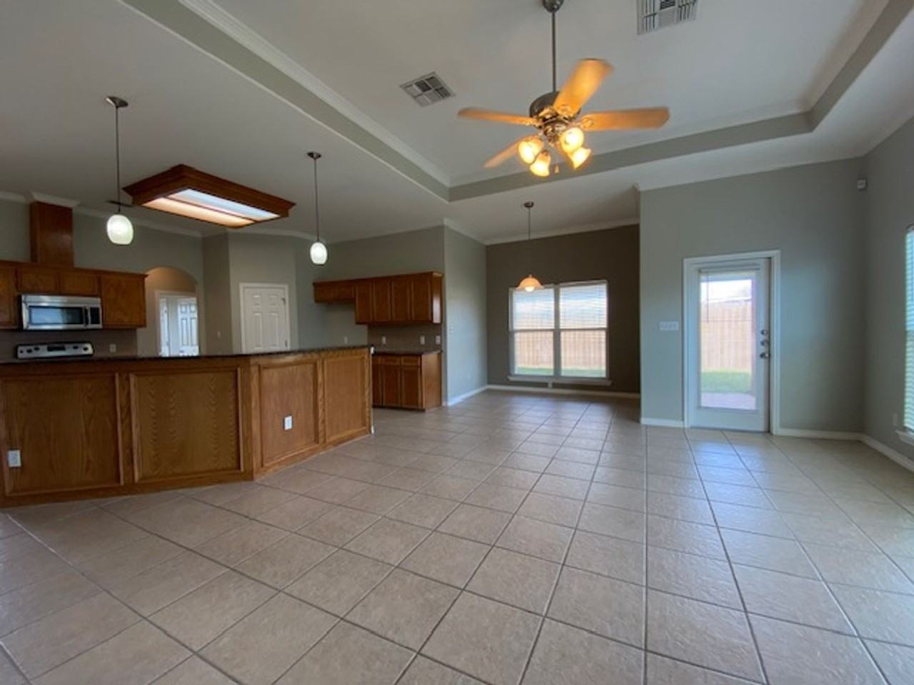 8226 Excalibur Rd - Photo 5 of 36