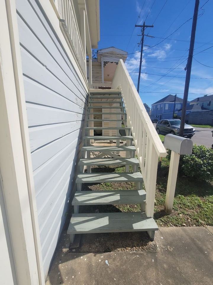 610 16th St - Photo 2 of 10