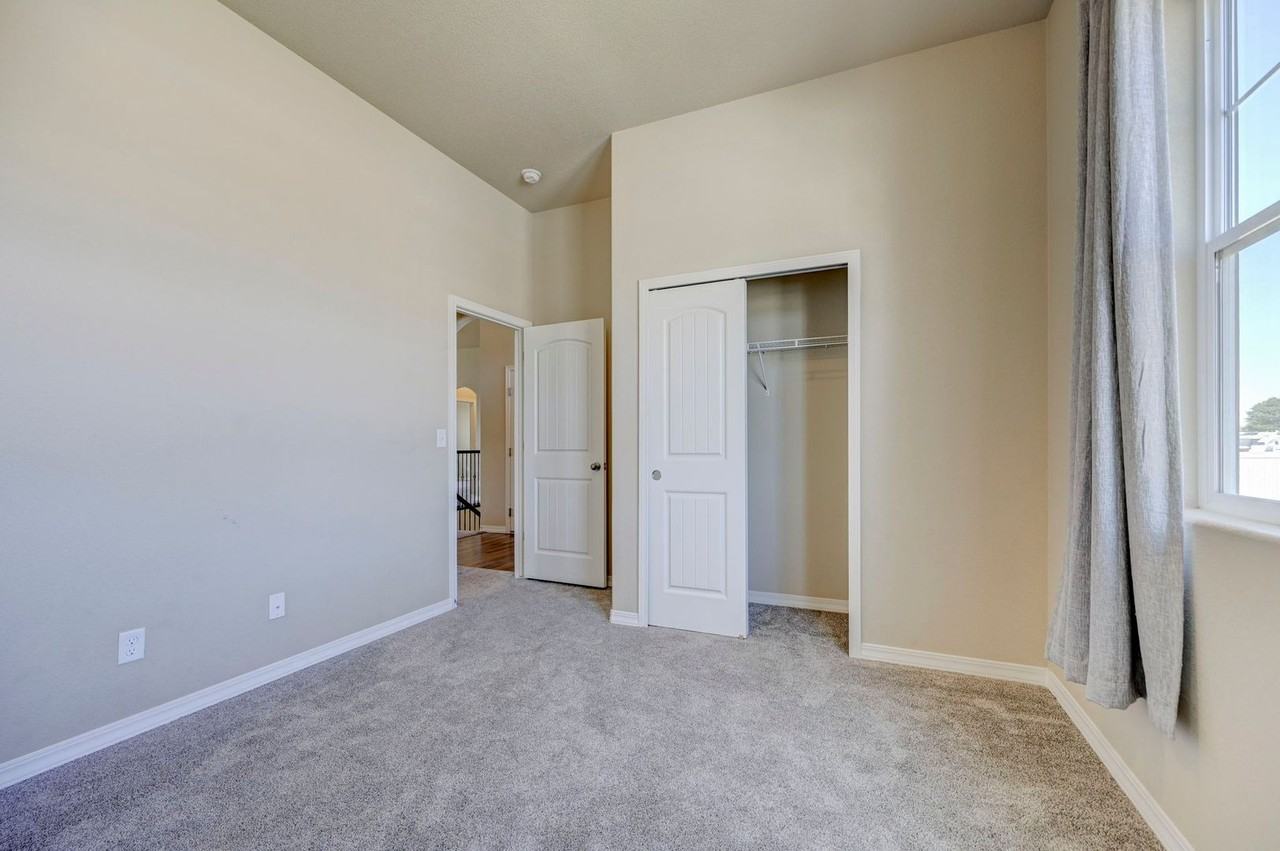 8259 Mosby Way - Photo 3 of 38