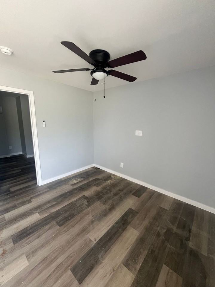 3705 Dixie Hwy - Photo 2 of 5