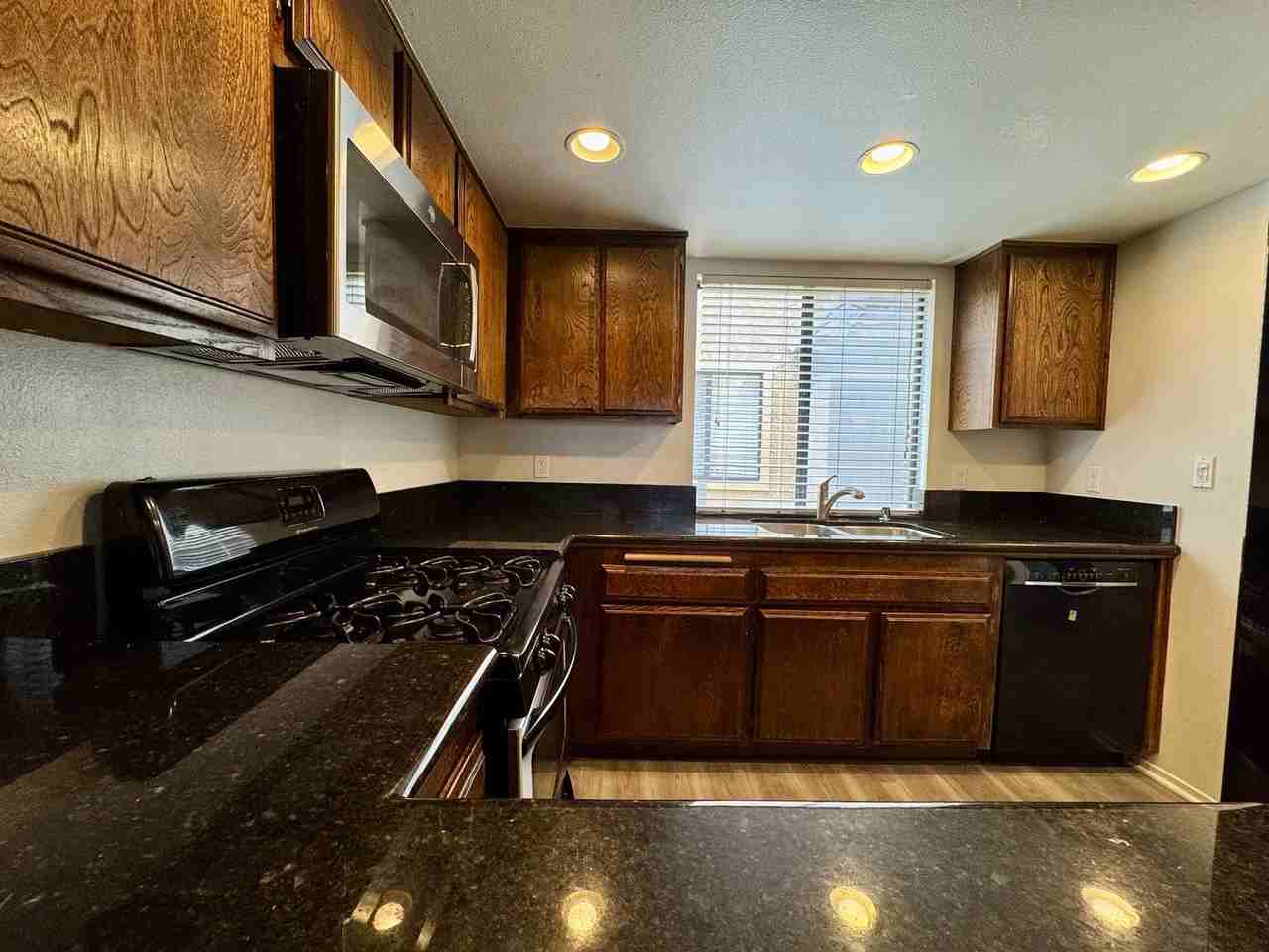 5070 Kester Ave #3 - Photo 5 of 16