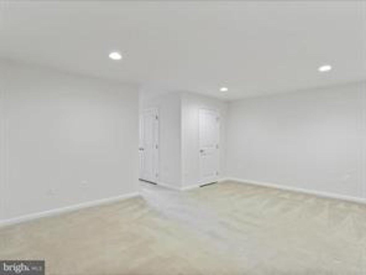 100 Norwood Dr - Photo 5 of 23