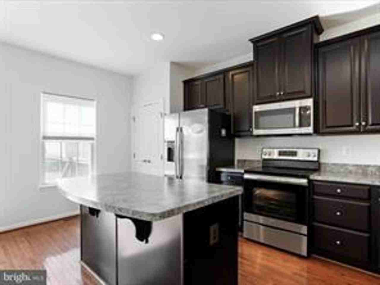 100 Norwood Dr - Photo 6 of 23