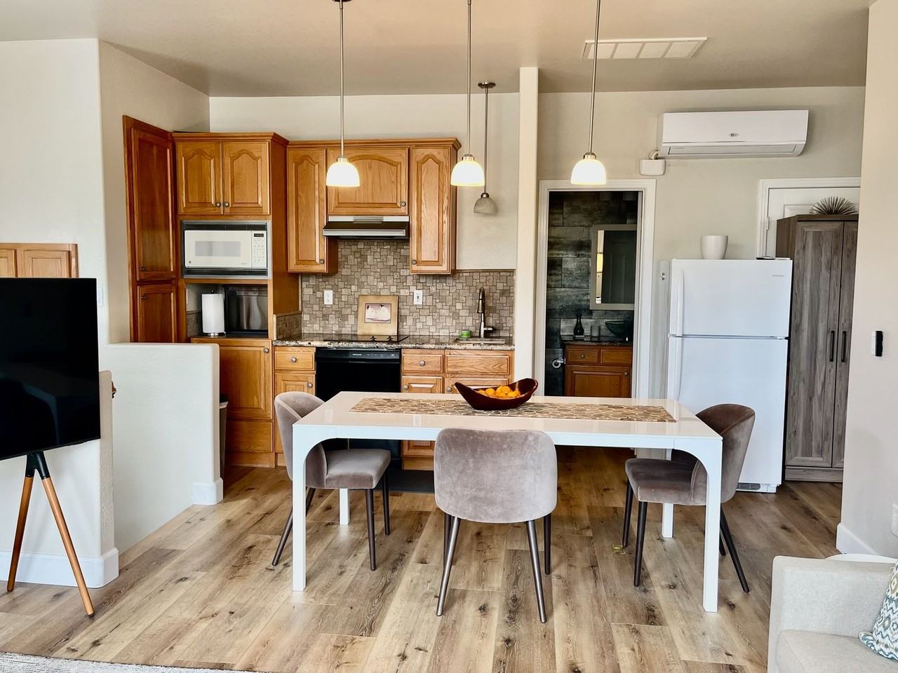 1007 Turnstone Rd #B - Photo 6 of 27