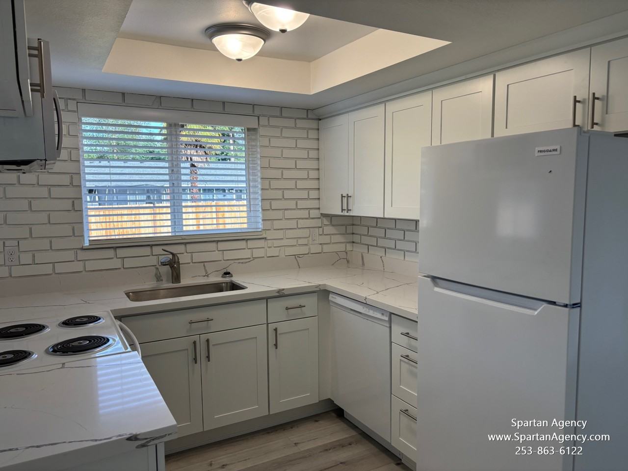 13920 126th Avenue East - Photo 3 of 19