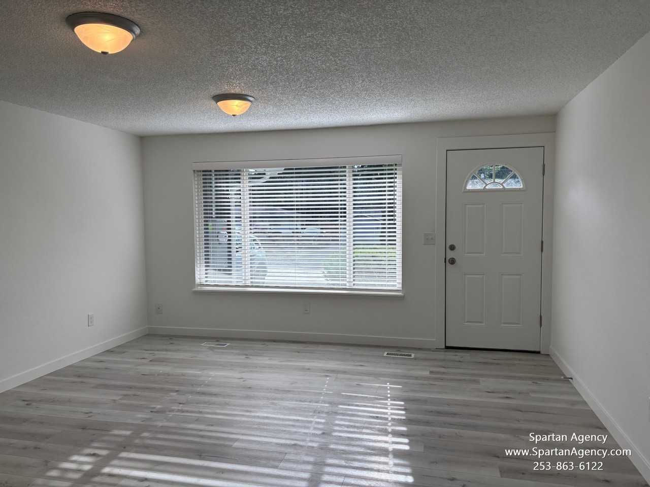 13920 126th Avenue East - Photo 2 of 19