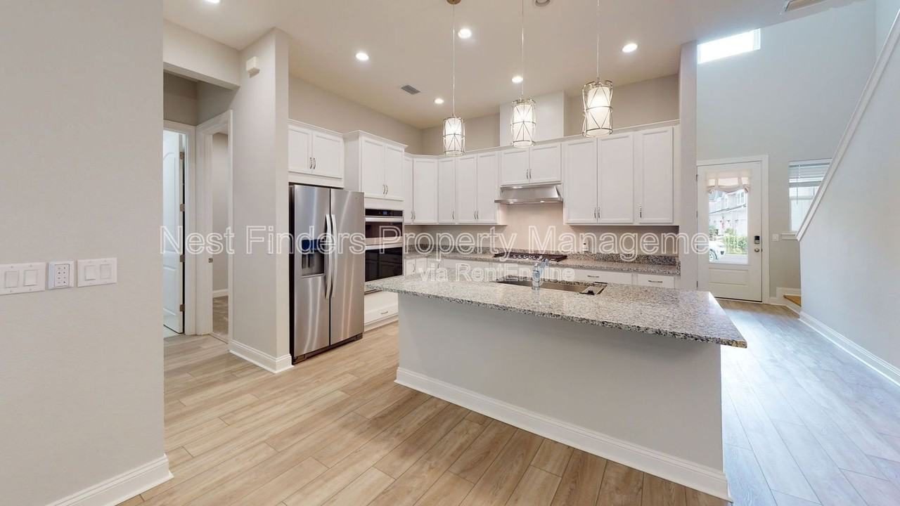 64 Egan Way - Photo 5 of 32