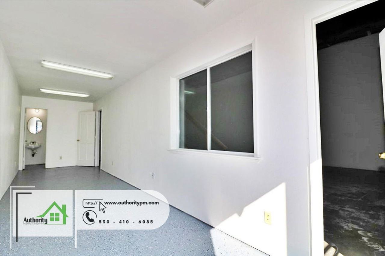 925 Wall St #3 - Photo 2 of 15