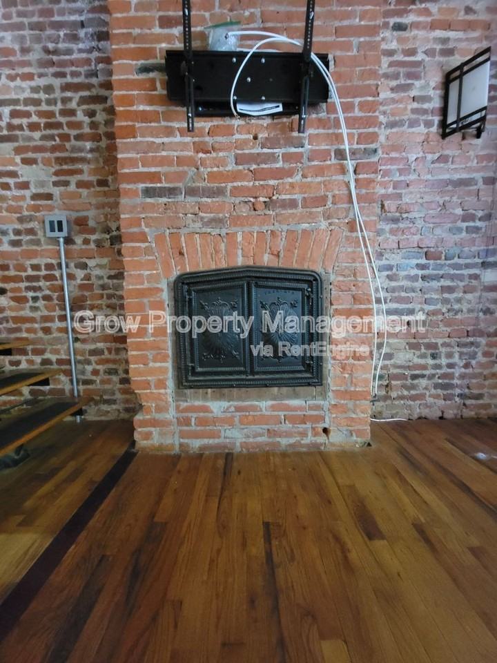 1019 S 10th St - Photo 6 of 24