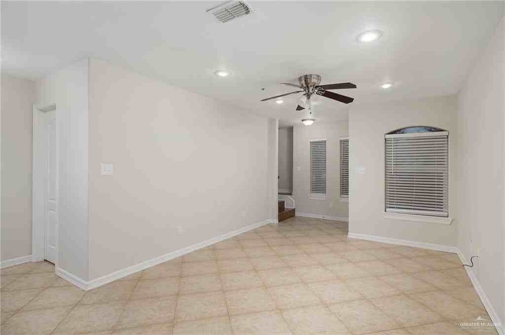 315 S 48th Ln #4 - Photo 2 of 8