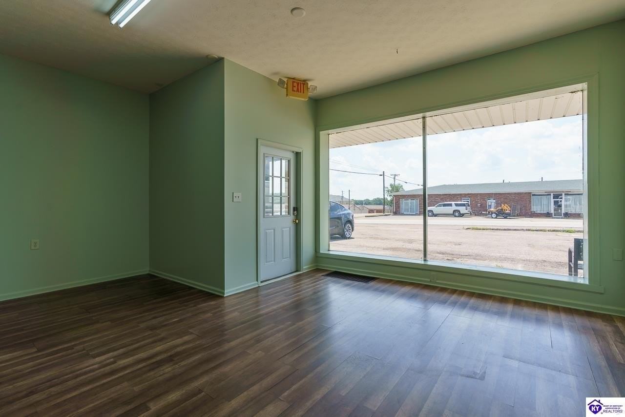 169 E Vine St #3 - Photo 5 of 15