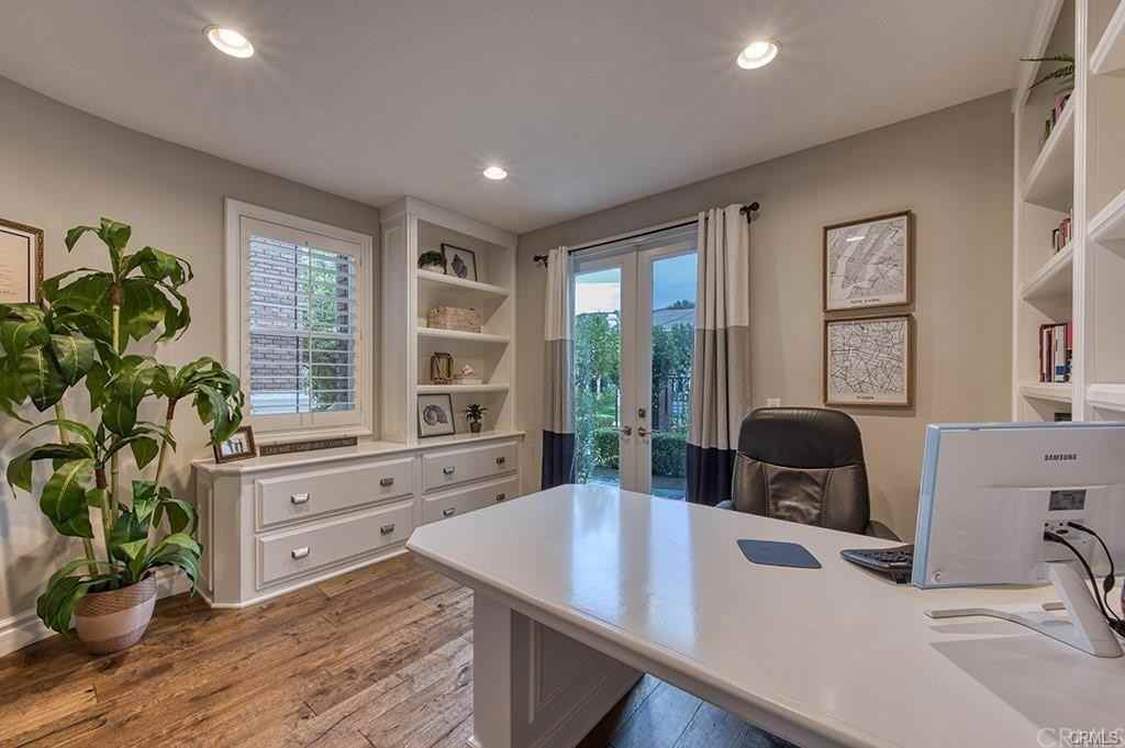 23 Van Gogh Way - Photo 3 of 8