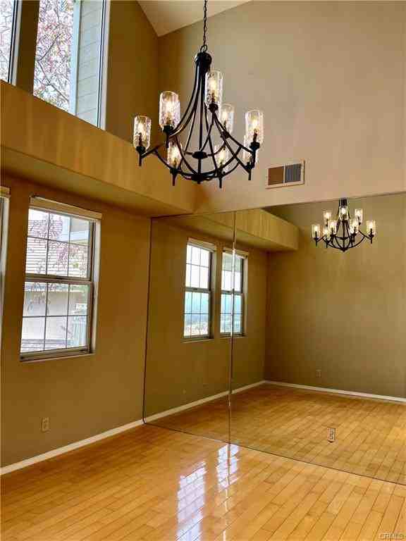 6 Saros #68 - Photo 2 of 8