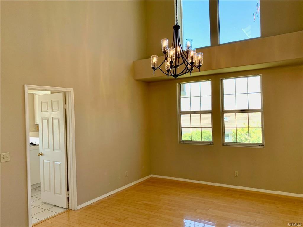 6 Saros #68 - Photo 3 of 8