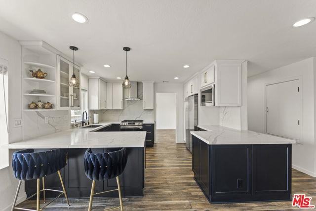 11621 Sunshine Ter - Photo 2 of 8