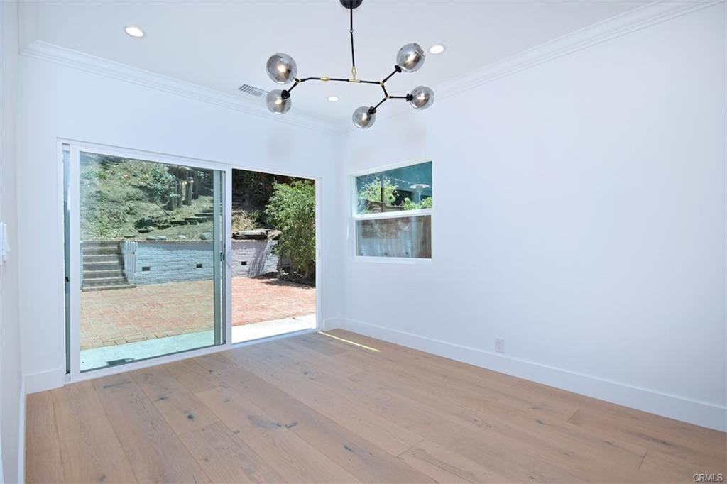 11657 Sunshine Ter - Photo 3 of 8