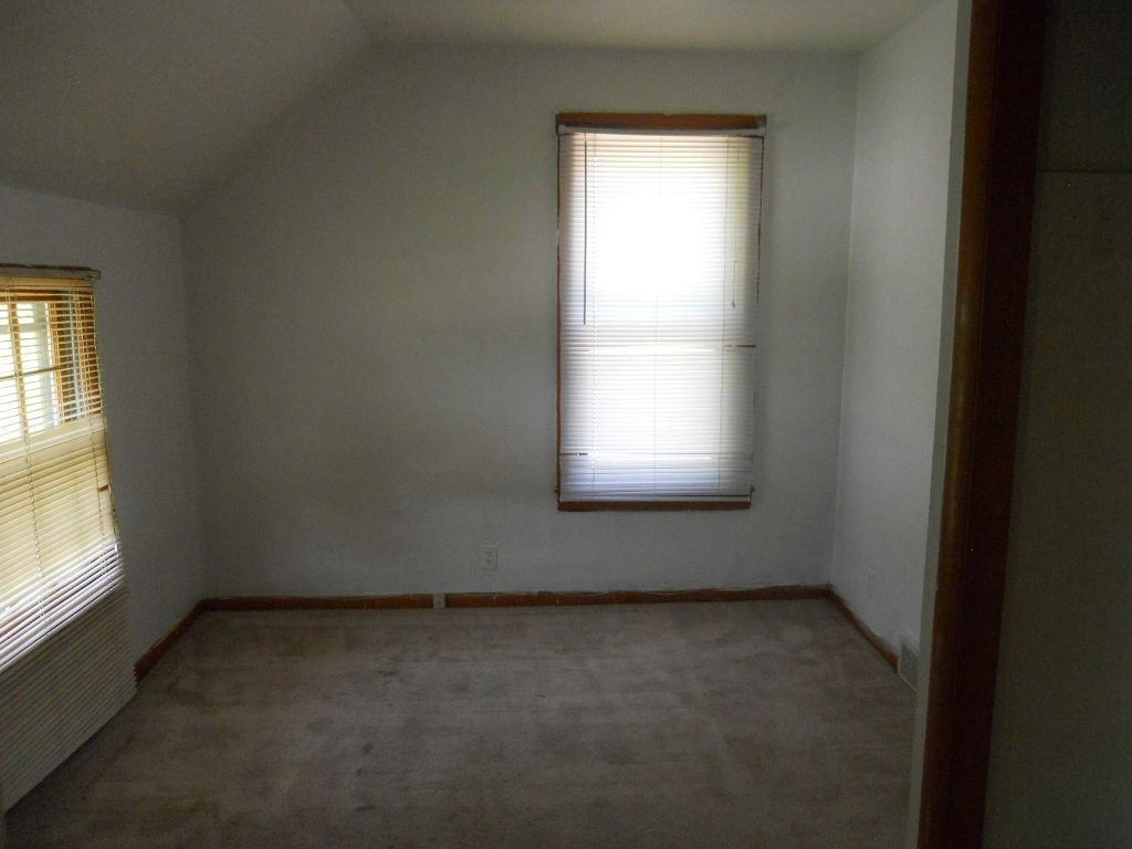 620 Missouri St - Photo 5 of 8