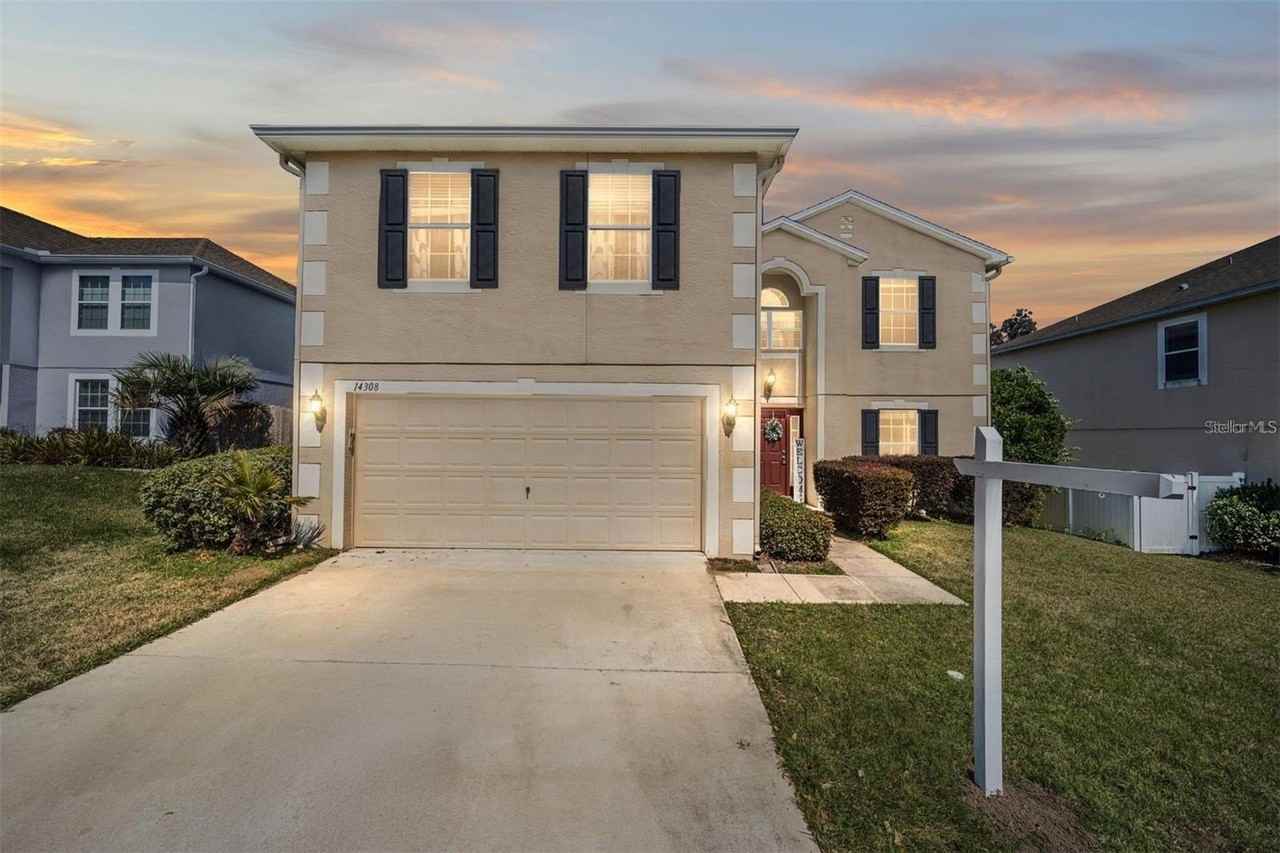 14308 Nw 161st Ave - Photo 2 of 50