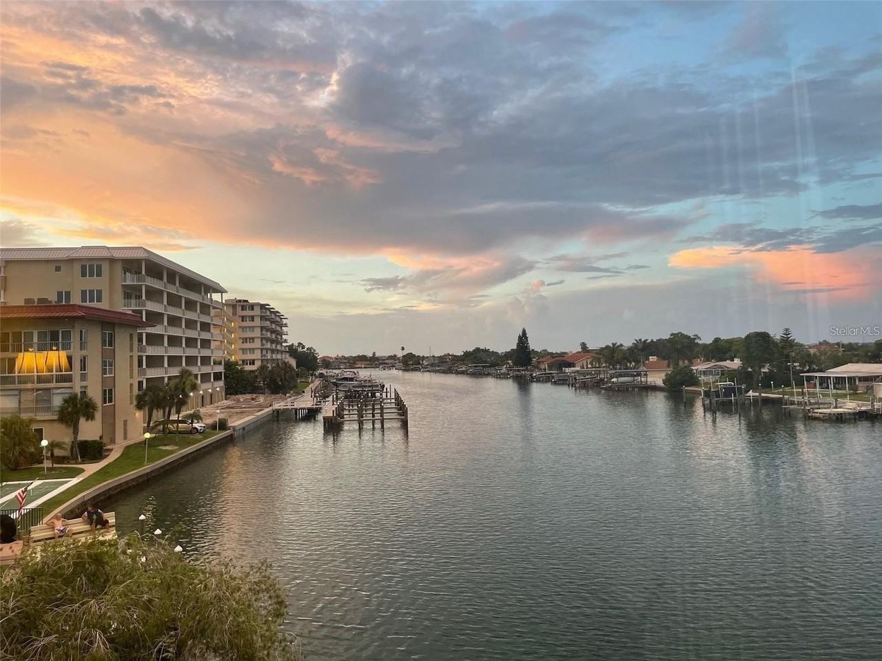 105 Island Way #138 - Photo 2 of 26