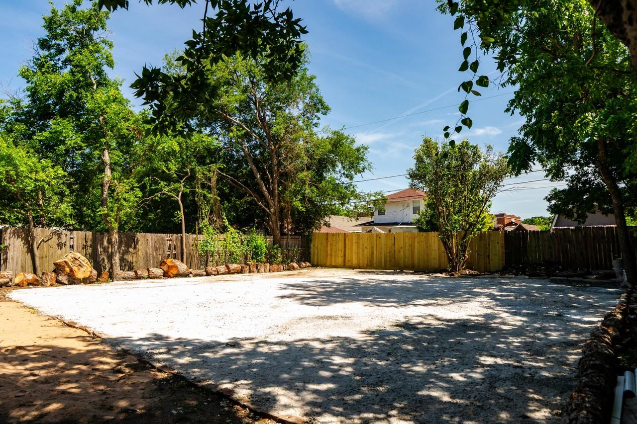 Lowe St - Photo 6 of 9