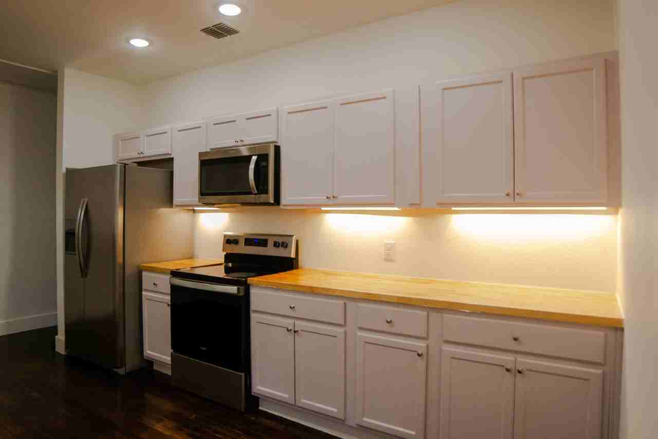 Lowe St - Photo 7 of 9