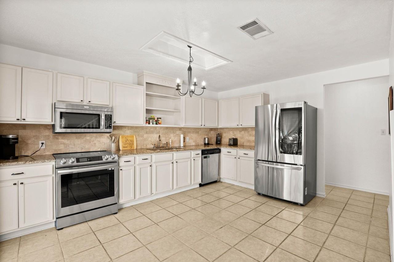 Bramble Bush Drive - Photo 5 of 17