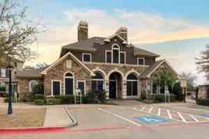 featured image of 2700 Oak Moor