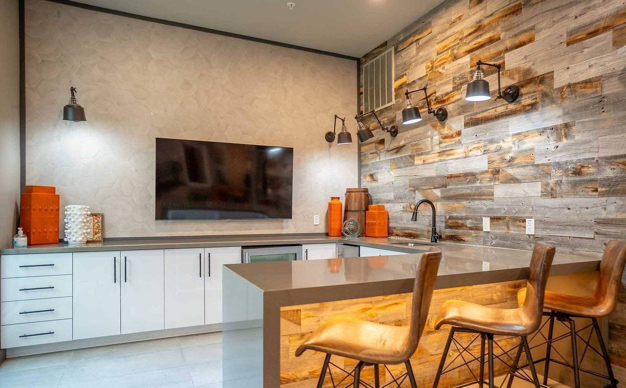 Havana Square Apartments - Photo 7 of 40