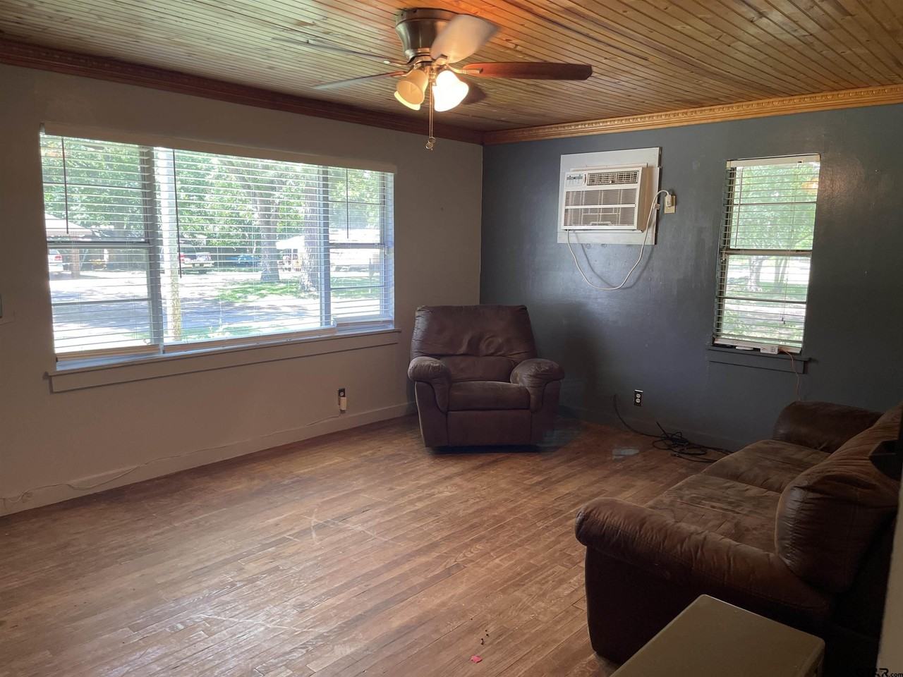 116 5th St Sw - Photo 4 of 16