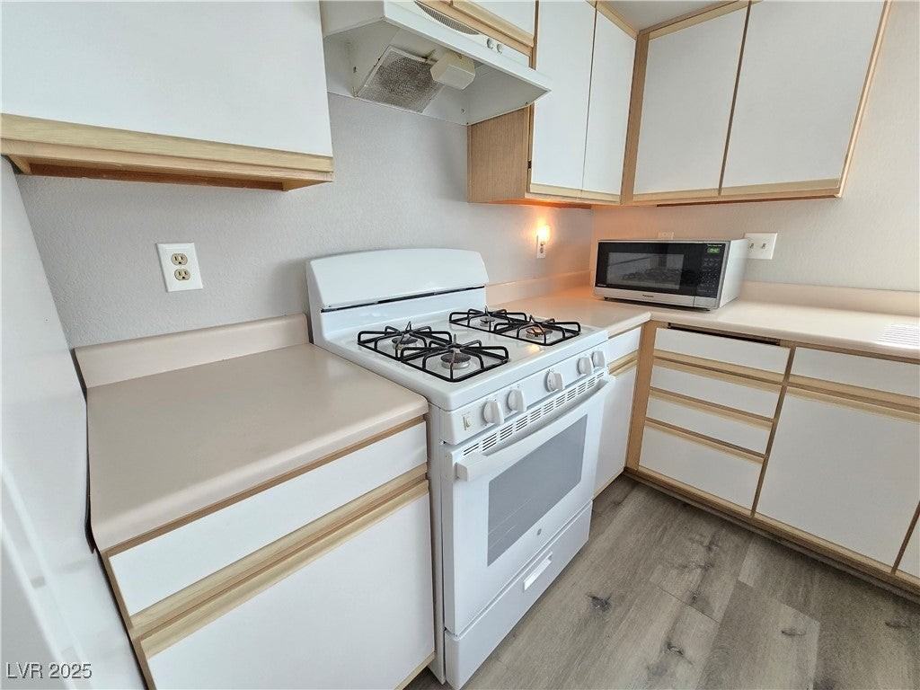 101 Clifton Heights Dr - Photo 4 of 15