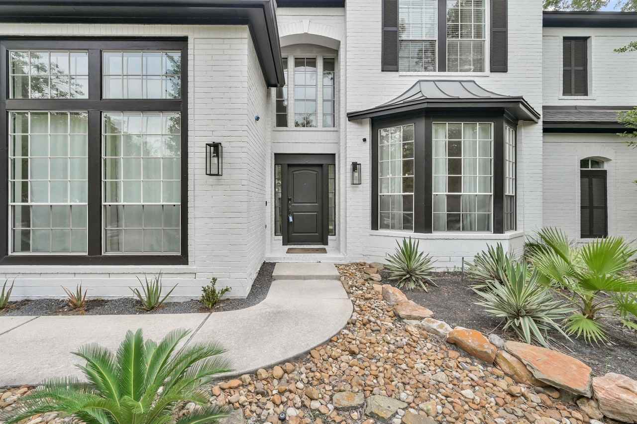 163 N Concord Forest Cir - Photo 3 of 40