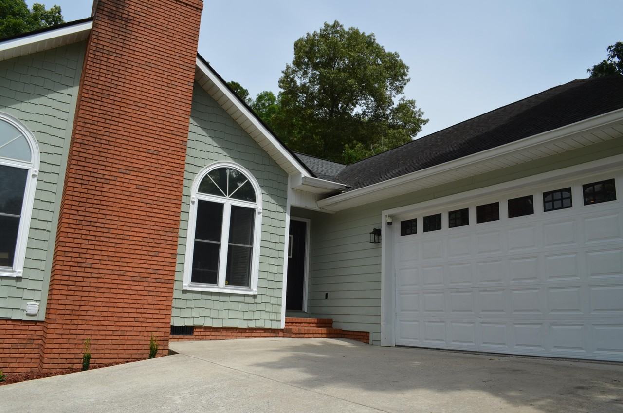 9822 Hamby Rd - Photo 2 of 37