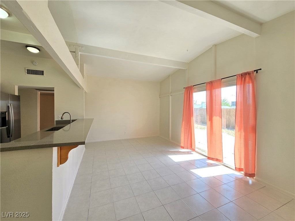 221 Milinane Dr - Photo 4 of 24