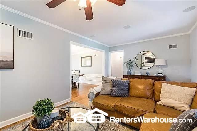 5301 Aberdeen Rd - Photo 3 of 33