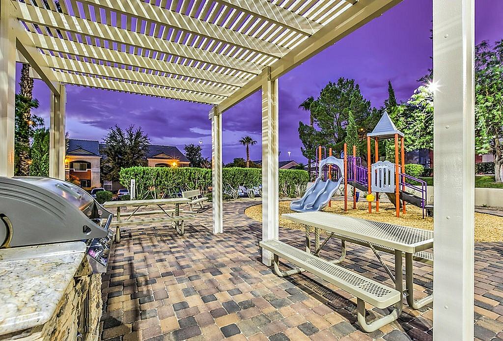 80 on Gibson - Photo 2 of 41