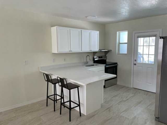 740 North Grandview Avenue #1 - Photo 2 of 11