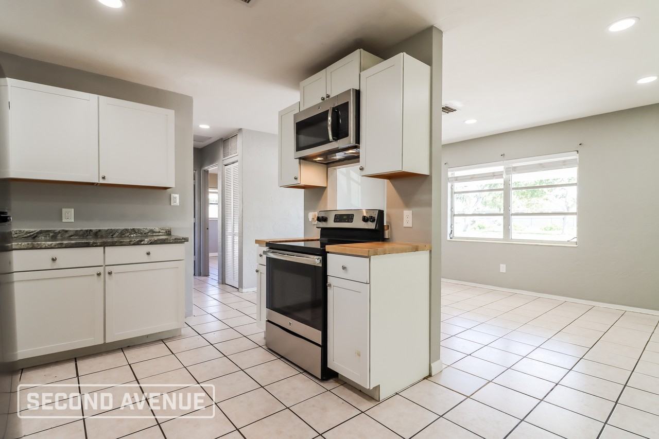 7320 38th Ave N #1 - Photo 7 of 24