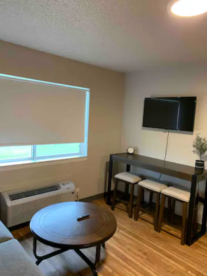 Gateway Micros - Photo 2 of 31