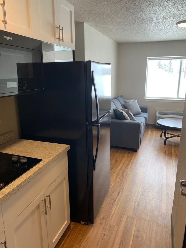 Gateway Micros - Photo 3 of 31