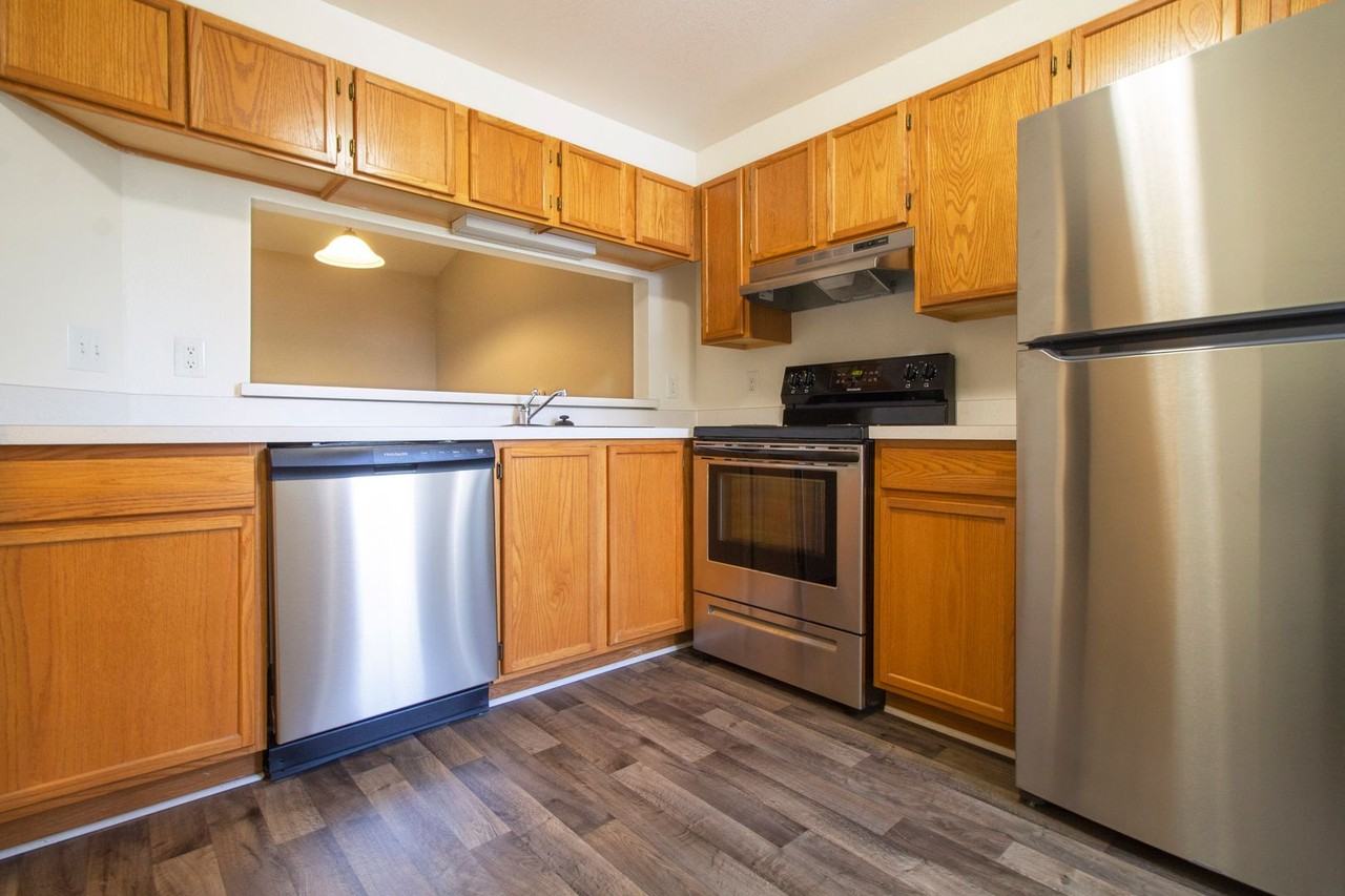 2450 Norfolk - Photo 3 of 17