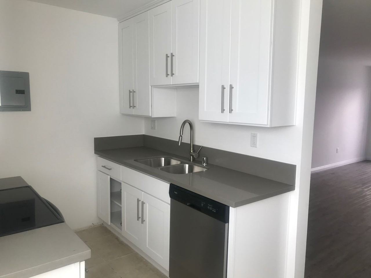 1900 Dufour Ave - Photo 2 of 16