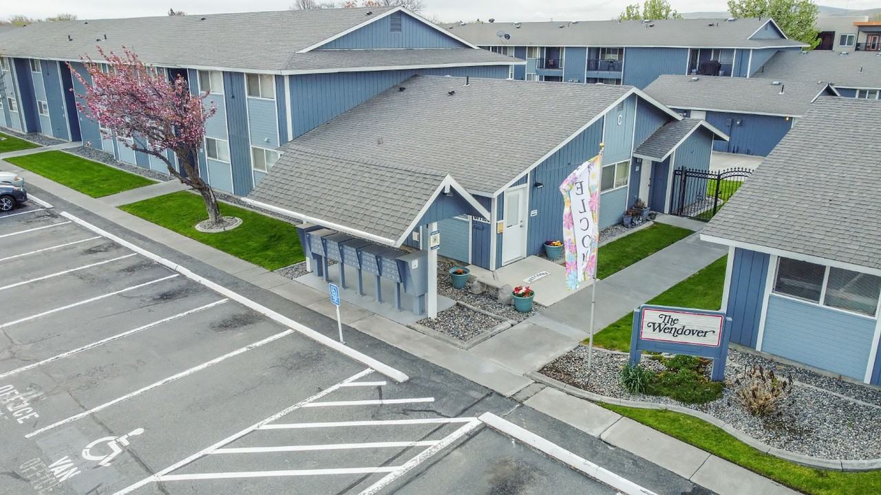 440 N Volland - Photo 5 of 50