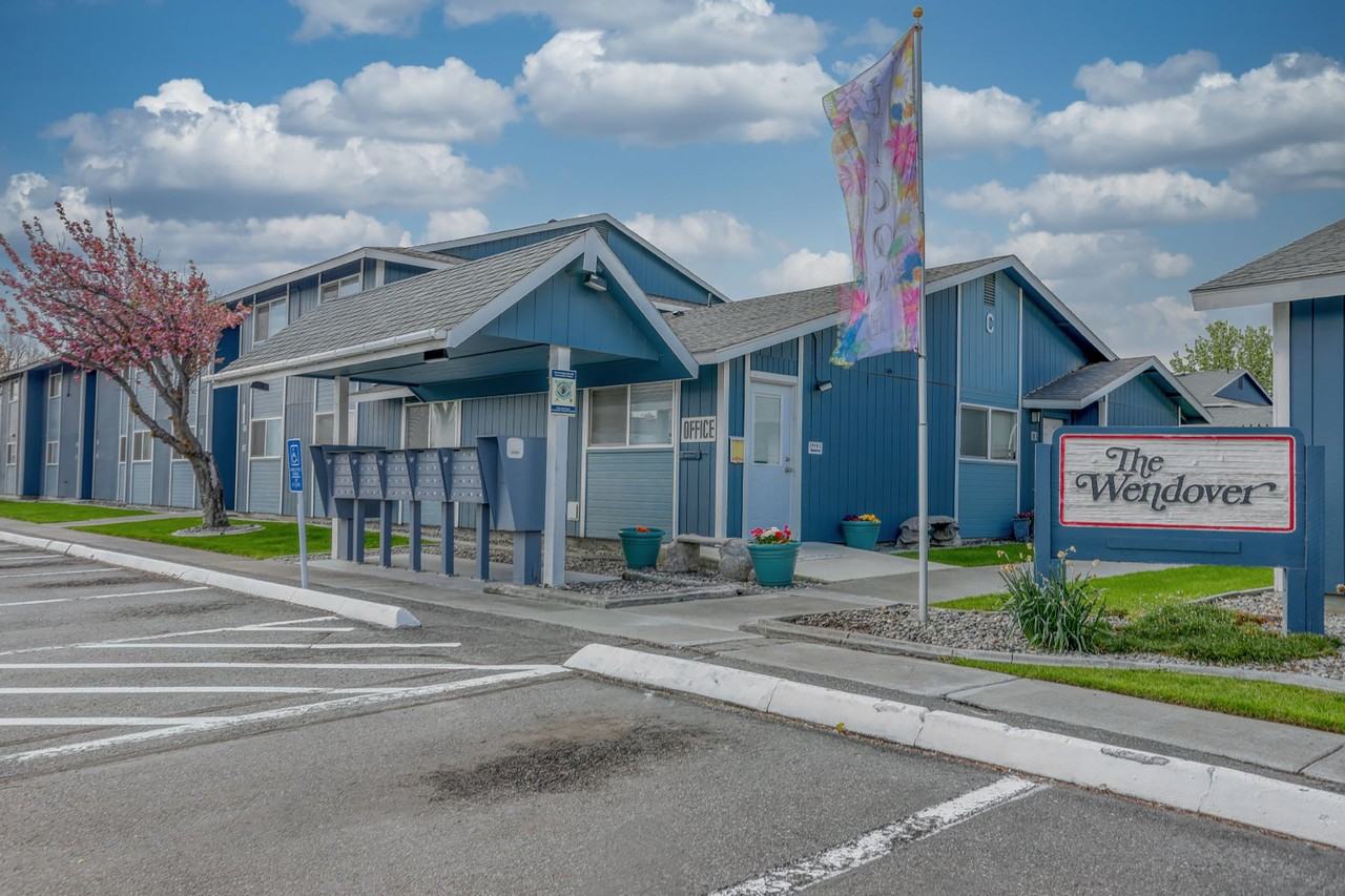 440 N Volland - Photo 6 of 50